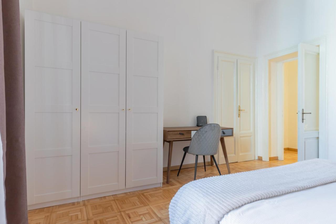 Apartment Solferino Living Mailand